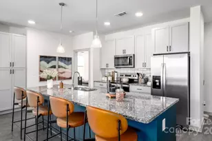 305 Prine Pl, Charlotte, NC 28213 - Photo 6