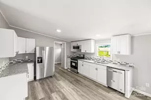 1133 Lynn Ln, Catawba, NC 28609 - Photo 14