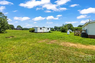 1133 Lynn Lane, Catawba, NC 28609 - Photo 4