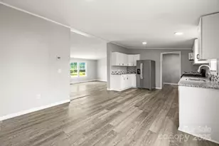 1133 Lynn Ln, Catawba, NC 28609 - Photo 12