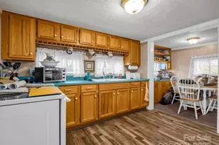 55 Settlers Trl, Mars Hill, NC 28754 - Photo 14