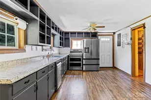 471 Claude Cook Rd, Sylva, NC 28779 - Photo 14