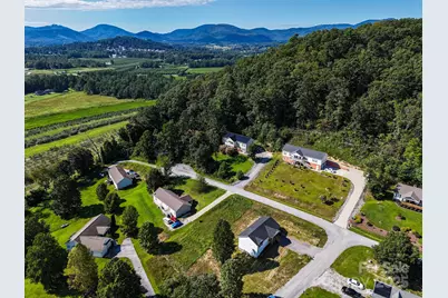 271 Freeman Place Trail, Hendersonville, NC 28792 - Photo 10