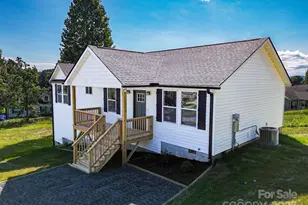 271 Freeman Place Trail, Hendersonville, NC 28792 - Photo 4