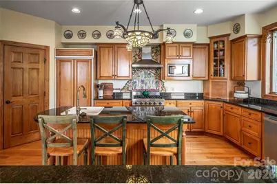 2280 Mountain Air Drive, Burnsville, NC 28714 - Photo 16