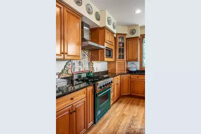 2280 Mountain Air Drive, Burnsville, NC 28714 - Photo 18