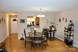 34 Duncan Rd, Flat Rock, NC 28731 - Photo 4