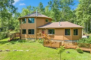 2675 Holbert Cove Rd, Saluda, NC 28773 - Photo 2