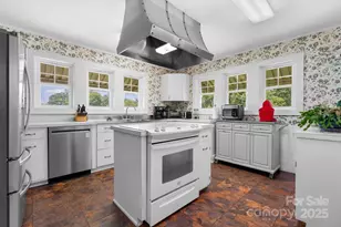 237 Shiloh Church Rd, Hickory, NC 28601 - Photo 10