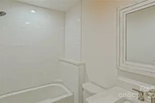 5511 Milhaven Ln, Charlotte, NC 28269 - Photo 26