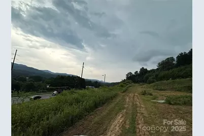 32 Hwy 19E Highway, Burnsville, NC 28714 - Photo 14