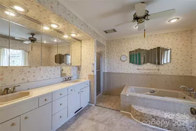 2505 Morganton Boulevard SW, Lenoir, NC 28645 - Photo 26