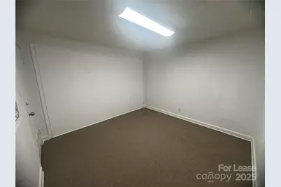 111 E Charlotte Avenue #B1, Mount Holly, NC 28120 - Photo 4