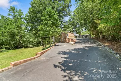 103 Emorywood Drive, Morganton, NC 28655 - Photo 2