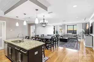 222 S Caldwell St, Charlotte, NC 28202 - Photo 12