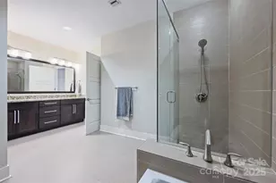 222 S Caldwell St, Charlotte, NC 28202 - Photo 24