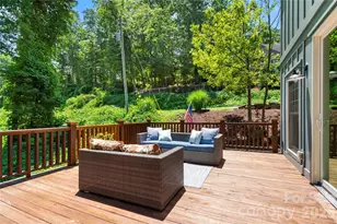 195 Jordan St, Hendersonville, NC 28739 - Photo 2
