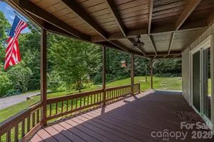477 Locust Dr, Maggie Valley, NC 28751 - Photo 10