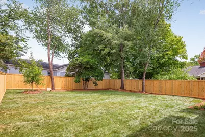4021 Ridgecrest Avenue, Charlotte, NC 28211 - Photo 4