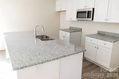 126 E Bell Street, Statesville, NC 28677 - Photo 6