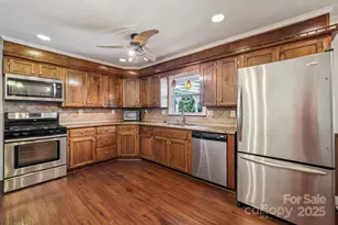 3333 Tanglewood Dr, Rock Hill, SC 29732 - Photo 10