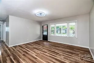 305 Linden Cir, Gastonia, NC 28054 - Photo 2