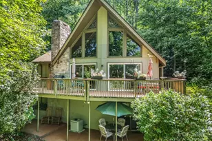 126 Sleeping Bear Ln, Lake Lure, NC 28746 - Photo 6