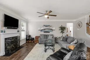 236 Robinwood Ln, Lake Wylie, SC 29710 - Photo 16