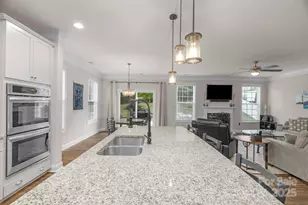 236 Robinwood Ln, Lake Wylie, SC 29710 - Photo 14