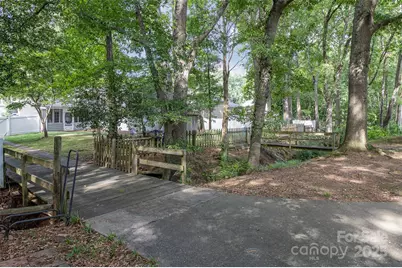 7215 Connan Lane, Charlotte, NC 28226 - Photo 38