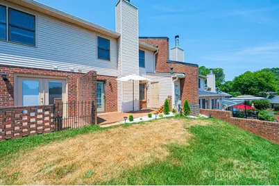 709 21st Avenue NE, Hickory, NC 28601 - Photo 4