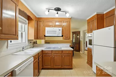 3427 N Nc 16 Highway, Denver, NC 28037 - Photo 14