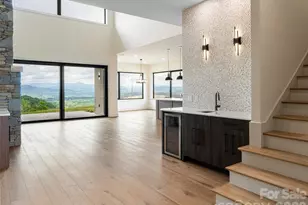 24 S Watchman Dr, Hendersonville, NC 28791 - Photo 10