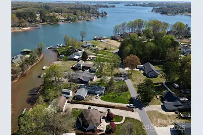 7977 Lucky Creek Lane, Denver, NC 28037 - Photo 2