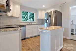 1611 Old Hickory Grove Rd, Mount Holly, NC 28120 - Photo 2