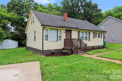 202 S Pinchback Avenue, Bessemer City, NC 28016 - Photo 1