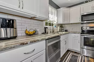 1024 Bear Creek Rd, Leicester, NC 28748 - Photo 10