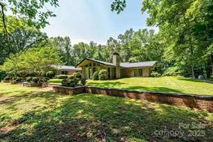 153 Hillhaven Pl SE, Lenoir, NC 28645 - Photo 2