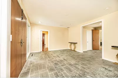 153 Hillhaven Place SE, Lenoir, NC 28645 - Photo 6