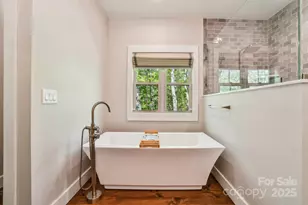 1092 E Bald Rock Dr, Sapphire, NC 28774 - Photo 22