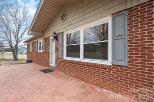 309 Sheldon St, Hudson, NC 28638 - Photo 2