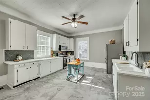 203 Kings Mountain St, Clover, SC 29710 - Photo 10