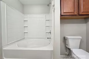 8728 Arbor Creek Dr, Charlotte, NC 28269 - Photo 18