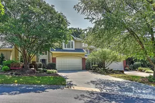 6623 Gaywind Dr, Charlotte, NC 28226 - Photo 2