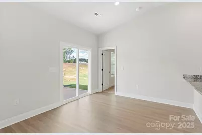 7307 Jerimoth Drive, Charlotte, NC 28215 - Photo 10