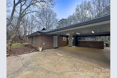 104 34th Avenue NE #PT 4-5/, Hickory, NC 28601 - Photo 4