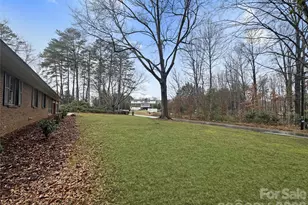 104 34th Ave NE, Hickory, NC 28601 - Photo 10