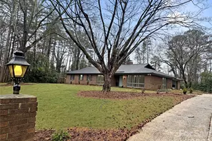 104 34th Ave NE, Hickory, NC 28601 - Photo 16