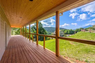 338 Majestic Mountain Dr, Burnsville, NC 28714 - Photo 10