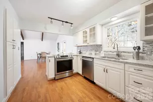 30 Morning Glory Ln, Weaverville, NC 28787 - Photo 2